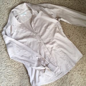 Banana Republic tailored ladies blouse